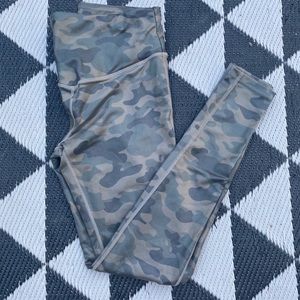 Electric Yoga Camo Shine leggings